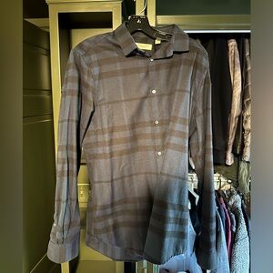 Burberry Men’s Soft Flannel Blue Plaid Patterned Shirt. Medium.